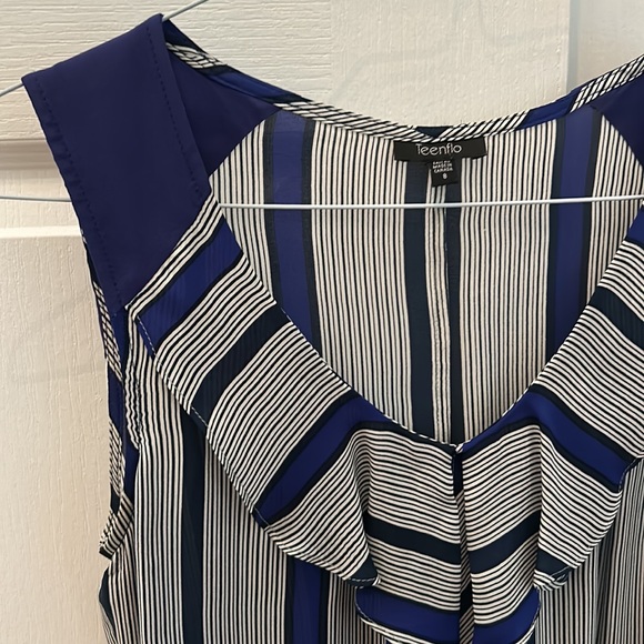 Sleeveless silk blouse - Picture 3 of 5
